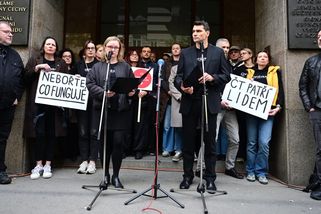 Pracovníci ČT a ČRo budou 3. listopadu stávkovat